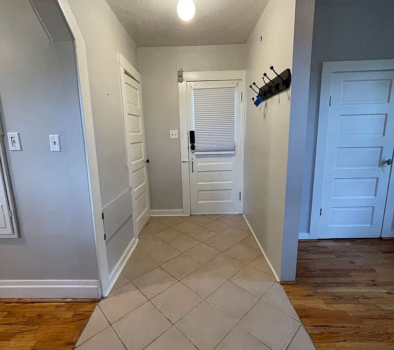 1st image of 615 E 2nd Ave APT 2