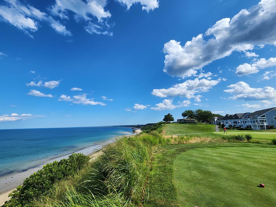 Private beach and first fairway just steps from Townhouse