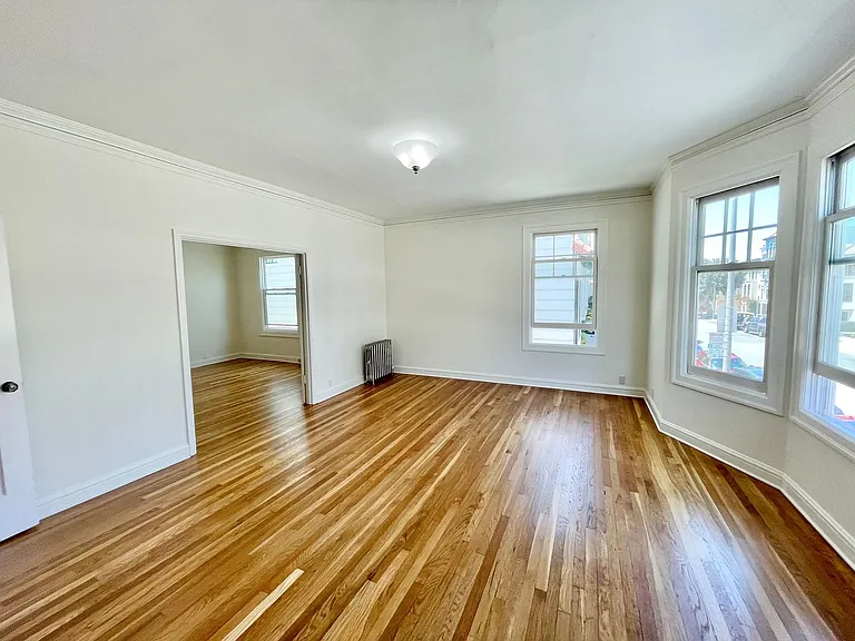 3255 Broderick St #4 — Photo 5