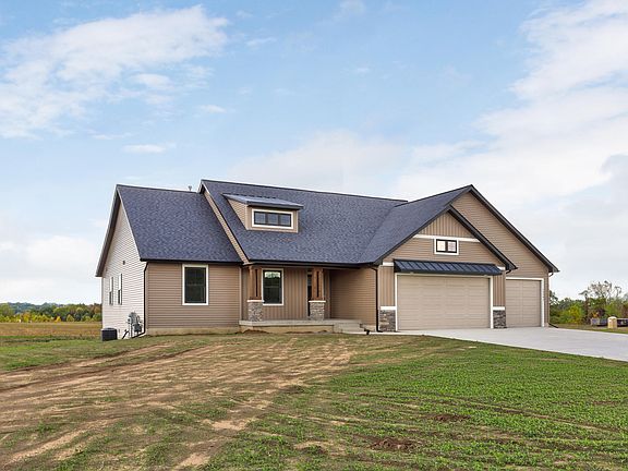 3rd image of 12642 Lockwood Dr #32