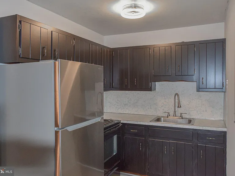 901 Laurel St #1 — Photo 6
