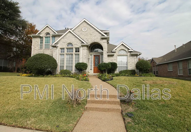 3835 Walden Way — Photo 1