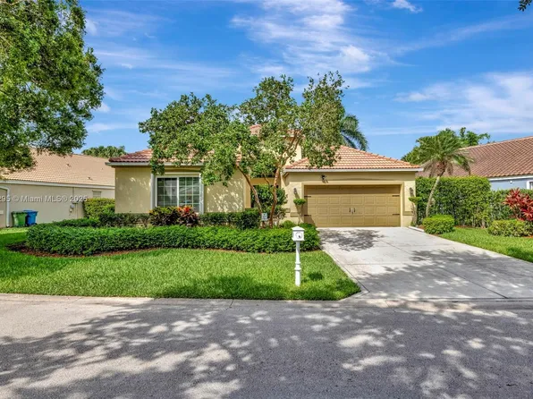 2060 Island Cir, Weston, FL 33326