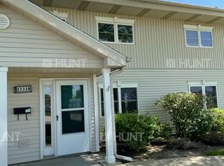 2333 California Ave #B, Great Lakes, IL 60088