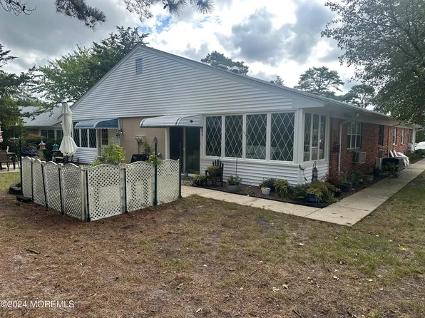22D Crestwood Parkway, Whiting, NJ 08759