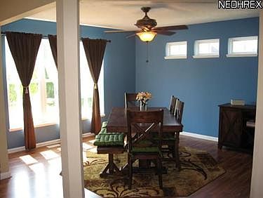 4th image of 9184 Willowbrook Ct