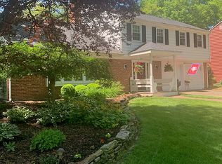827 Waterford Dr, Delran, NJ 08075