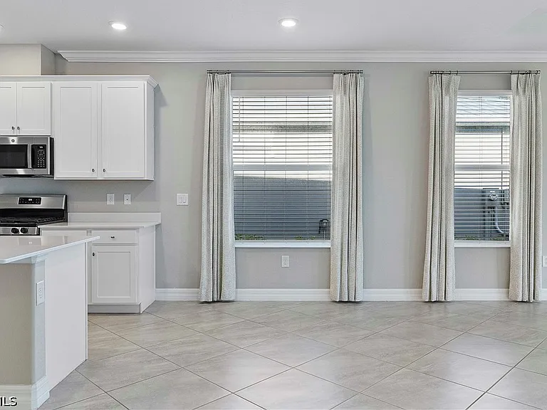 42219 Hammock Ln — Photo 16