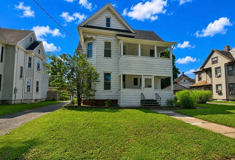 1st image of 30 Laurel St