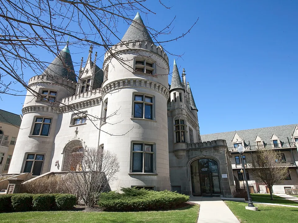 4938 S Drexel Blvd #101