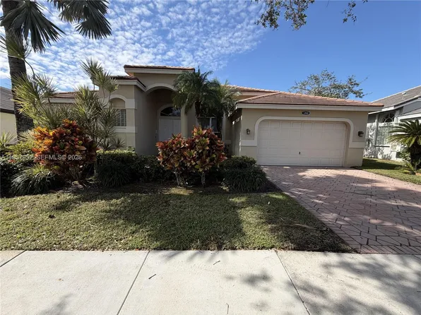 1260 Ginger Cir, Fort Lauderdale, FL 33326