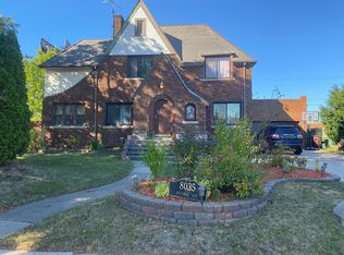 8035 Potomac Ave, Center Line, MI 48015