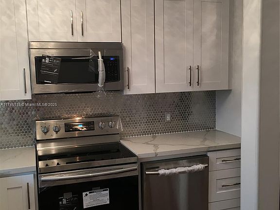 3rd image of 61 Collins Ave APT 404
