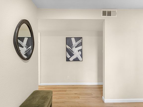 2nd image of 4508 Douglas Macarthur Rd NE