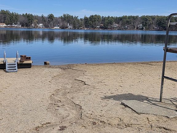 4th image of 2 Hedgeway St #1