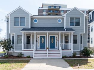 25 Maple St #25, Watertown, MA 02472