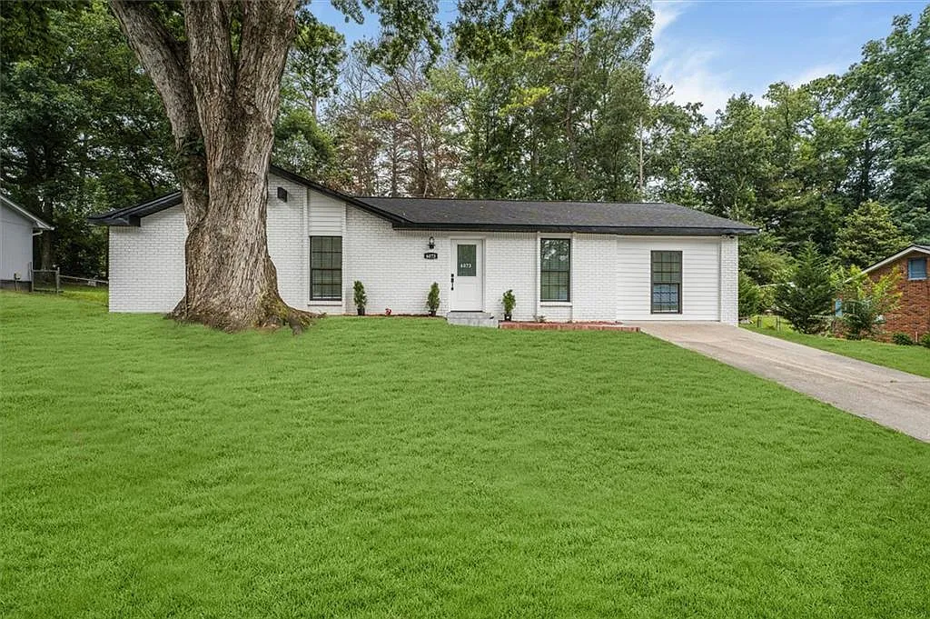 3 bed, 2.0 bath, 1450 sqft, $1,950 — Photo 1