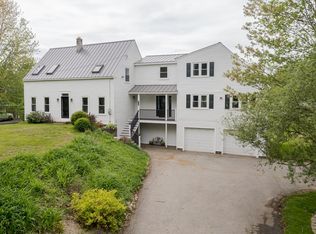 624 6th St, Dover, NH 03820