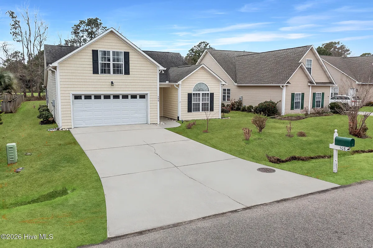 Building Photo - 508 Azalea Dr