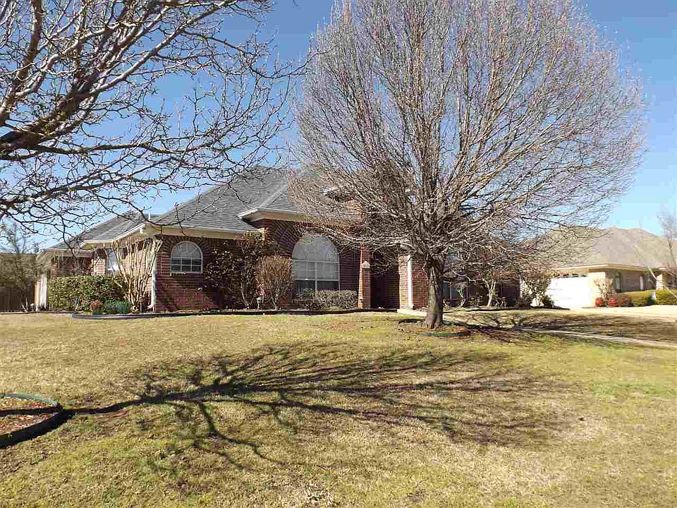 1st image of 6013 Forest Bend Ln