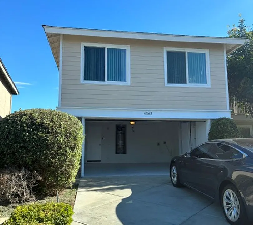 4365 Dogwood Ave