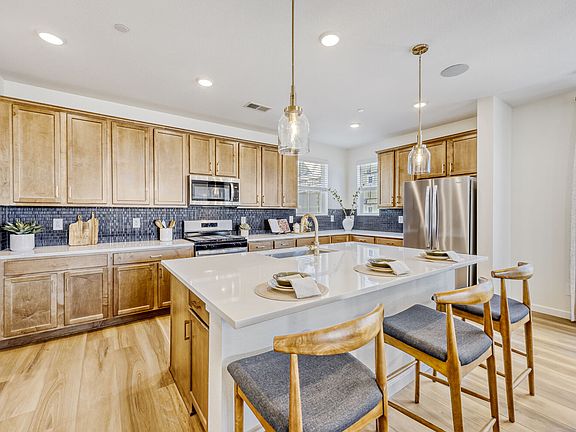 Contour Two Kitchen at Uplands in Westminster, CO