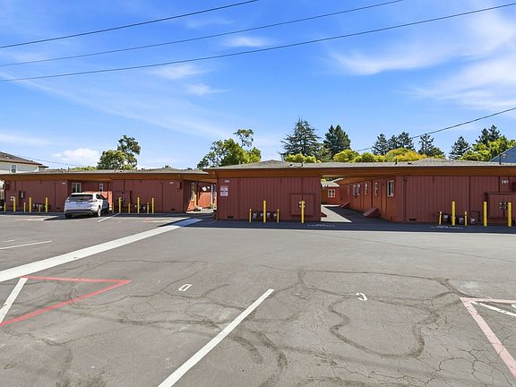 5th image of 822 West Ave APT 14