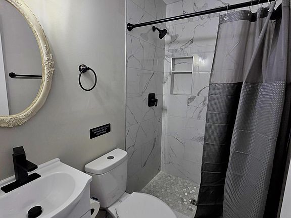 Room 1 Private bath