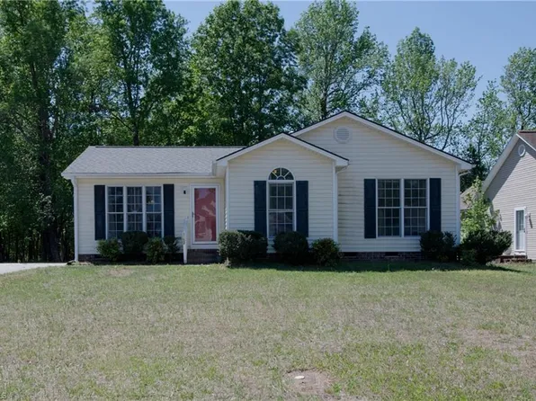 1852 Burch Run Dr, Burlington, NC 27217