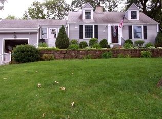 95 Benz St, Springfield, MA 01118