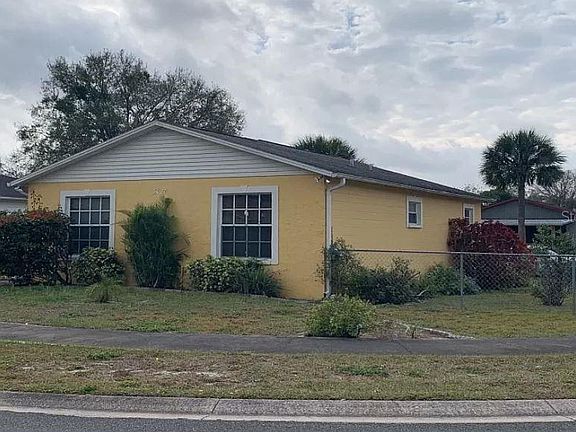 2nd image of 3407 Sand Dune Ln