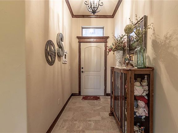 3rd image of 17509 Aragon Ln