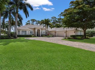 892 Mac Ewen Dr, Osprey, FL 34229