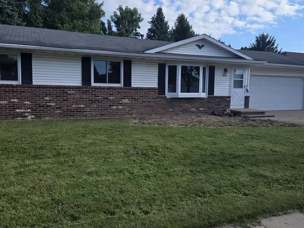 1130 Farmington Ave, Oshkosh, WI 54901