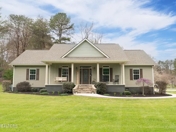 1105 Whirlaway Ln, Seymour, TN 37865