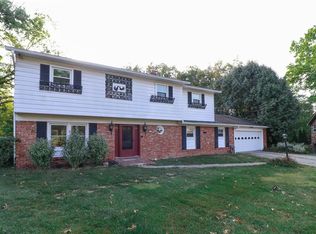 977 Pineknot Dr, Cincinnati, OH 45238