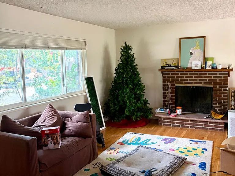 1001 Waite Dr — Photo 2