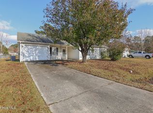 302 Paddock Place, Jacksonville, NC 28546