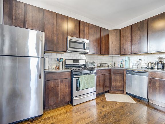 5th image of 2341 W Charleston St #2R