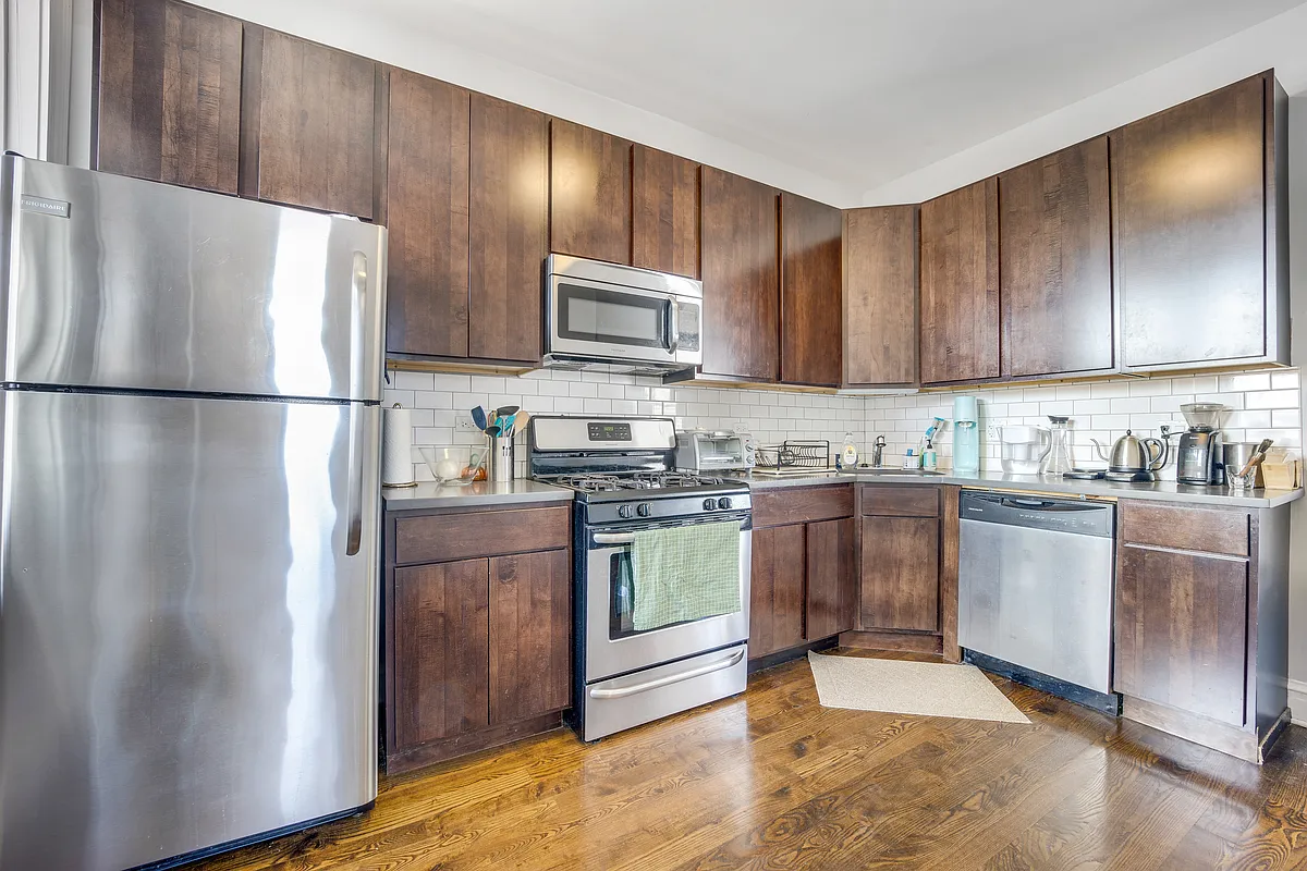 Building Photo - 2341 W Charleston St #2F