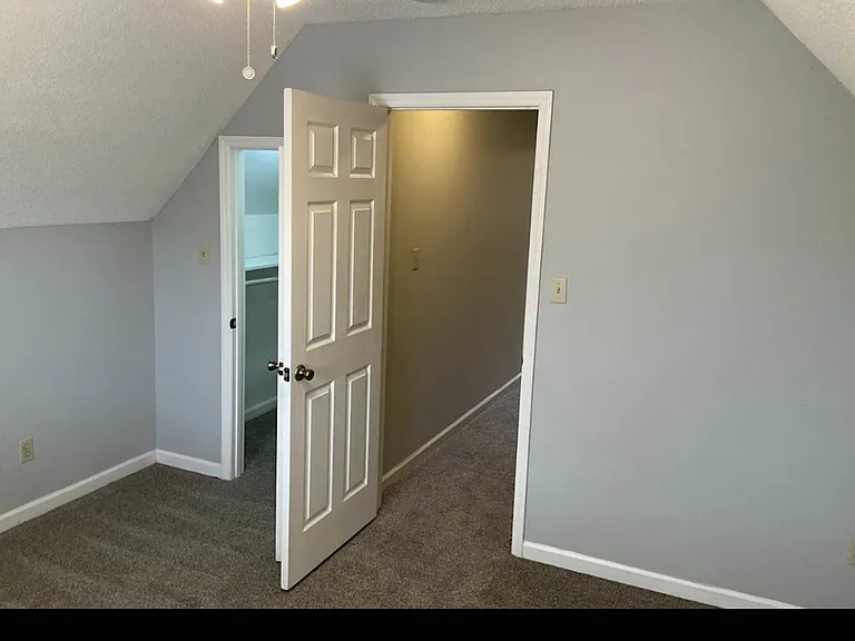 1625 Cranberry Hill Ln — Photo 7