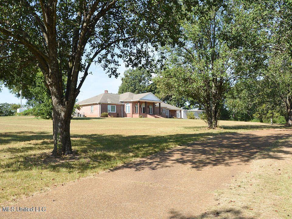 1st image of 135 Cidero Rd