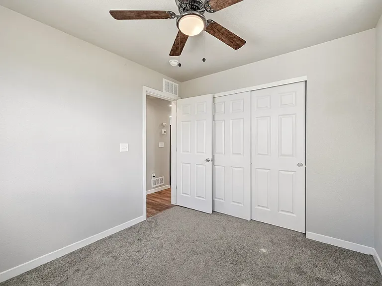 5668 Tramore Ct — Photo 17
