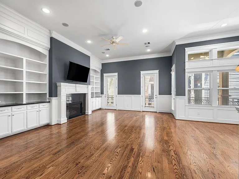 619 Rutland St #B — Photo 6