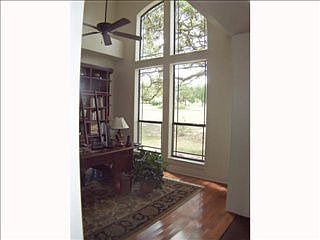 4th image of 125 Island Oaks Ln