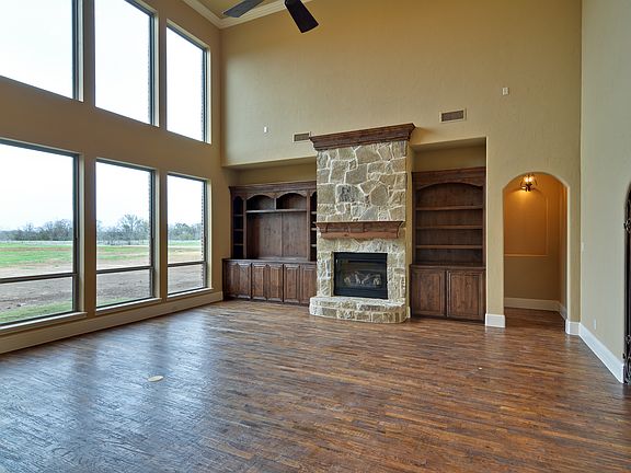 4th image of 2200 Lakeview Blvd