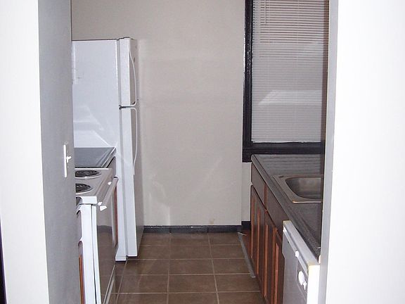 5th image of 3743 Wisconsin Ave #Townhouse