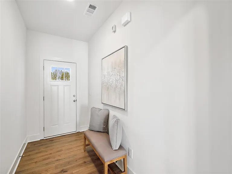 1801 Hamilton Rd — Photo 6