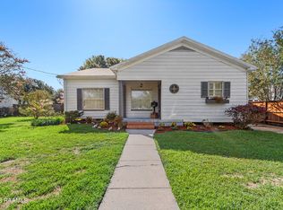 820 E 4th St, Crowley, LA 70526