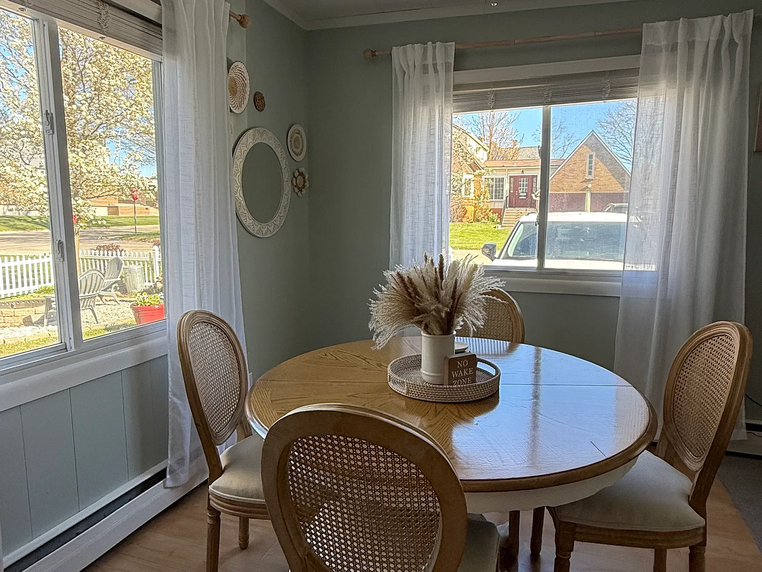 N Lakeshore Dr, Ludington — Photo 4